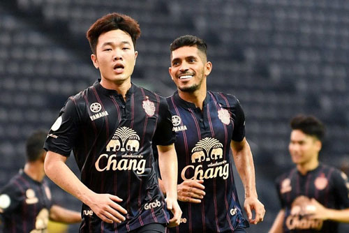 Cận cảnh ‘tuyệt phẩm’ được đề cử bàn thắng đẹp nhất Thái League 2019 của Xuân Trường