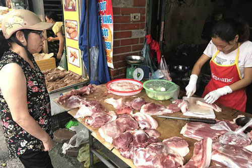 Giá thịt lợn hơi tiếp tục tăng cao trên thị trường