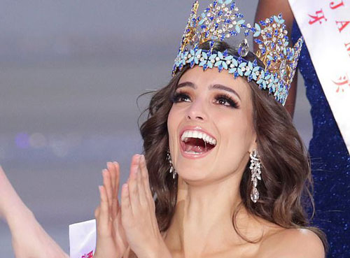 Nhan sắc hay trí tuệ quan trọng hơn đối với một Hoa hậu?