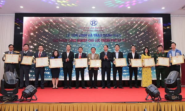 Tôn vinh 22 doanh nghiệp đạt sản phẩm công nghiệp chủ lực Hà Nội năm 2019