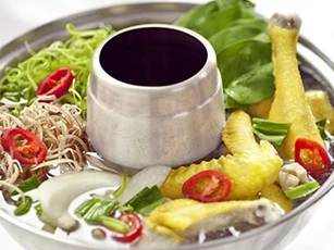 Cuối tuần - thử vào bếp làm món lẩu gà Thái Lan