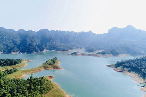 Khám phá vẻ đẹp mộng mơ kỳ bí của xứ Tuyên