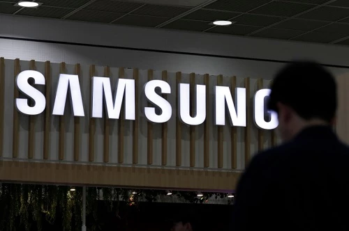 Samsung đang hướng tới 1 chiếc màn hình mỏng ngang tóc người