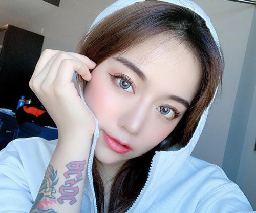 Câm nín trước nhan sắc thật hot girl Trung Quốc có 5,6 triệu follow