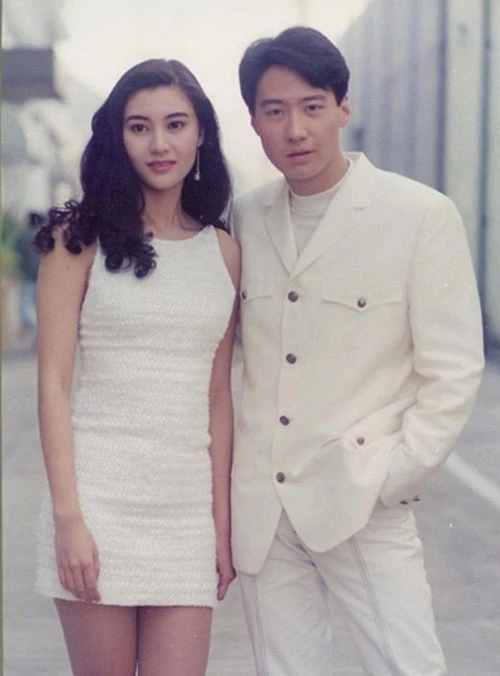 Lý Gia Hân và Lê Minh được ca tụng là cặp "trai tài gái sắc".