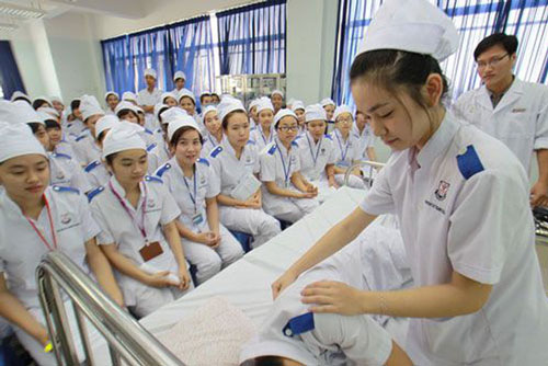 Nhật Bản tuyển dụng điều dưỡng Việt Nam năm 2020