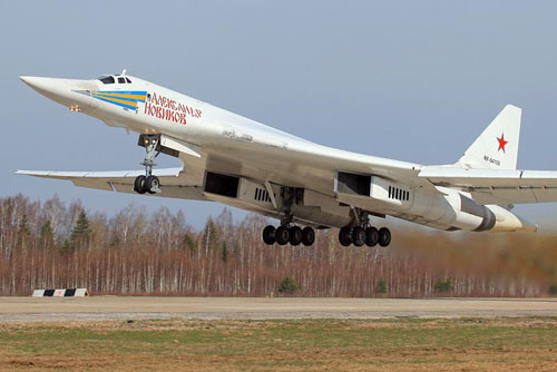 Siêu oanh tạc cơ Tu-160M sẽ là vũ khí răn đe của Nga khiến Mỹ kinh sợ