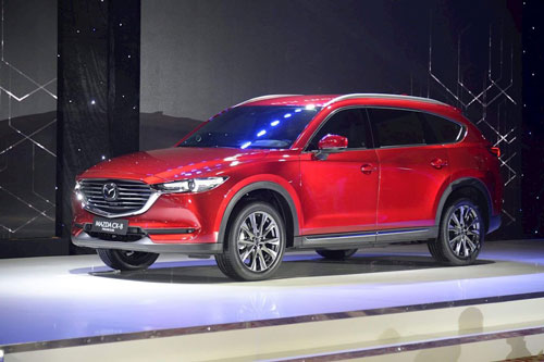Mazda CX-8 giảm giá 100 triệu, ‘đe nẹt’ Toyota Fortuner, Hyundai Santa Fe