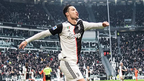Ronaldo lần đầu ghi hơn 1 bàn cho Juventus sau hơn 9 tháng