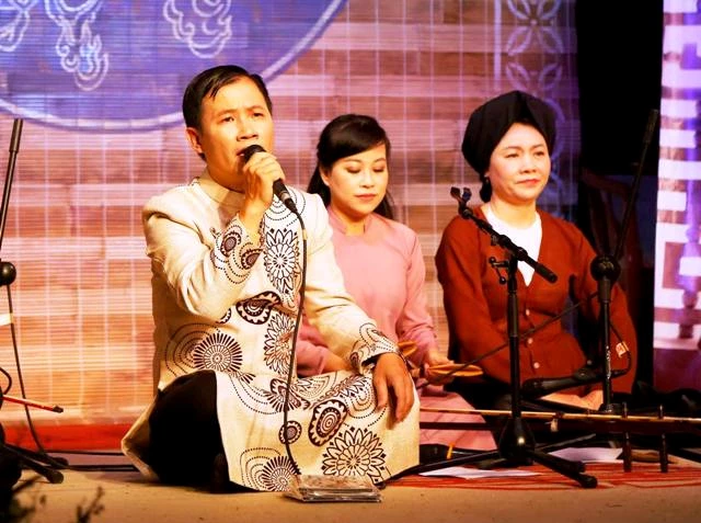 Buổi ra mắt Album - Trách ông Nguyệt Lão, nhạc sĩ Quang Long.