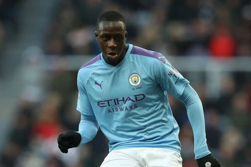 Hậu vệ trái: Benjamin Mendy (Man City).