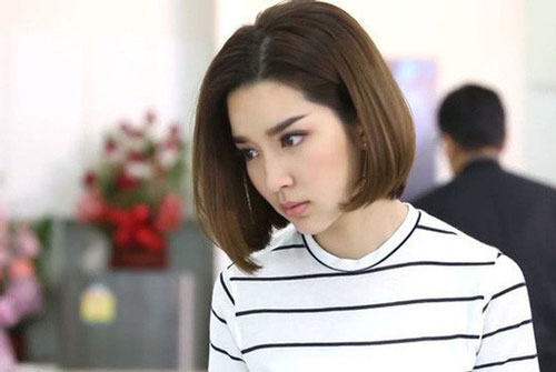 Màn “dằn mặt” đáng gờm của cô vợ: Chồng gãy chân nằm nhà kêu la, trách móc vợ bỏ đi chơi, cô chỉ cười vạch bụng khoe đủ khiến chồng tái mặt