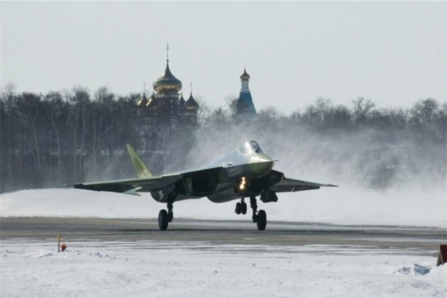 Den gio Nga van vong vo ve thoi gian hoan thien dong co tiem kich Su-57-Hinh-3