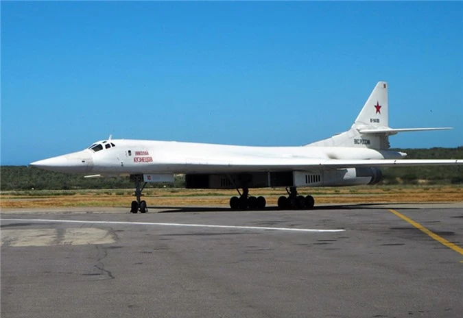 Sieu oanh tac co Tu-160M se la vu khi ran de cua Nga khien My kinh so-Hinh-8