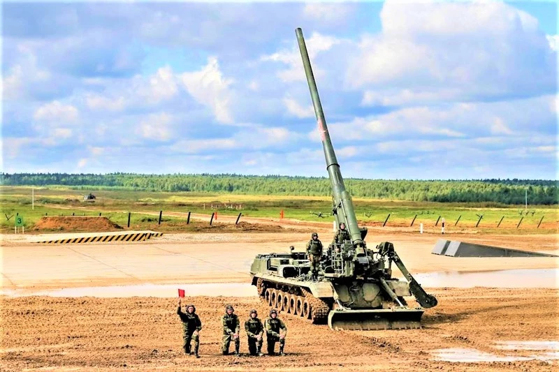 2S7M trên thao trường; Nguồn: militaryarms.ru