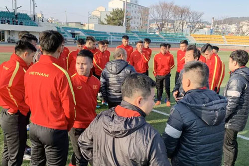 Thủ quân Quang Hải tiết lộ đồ ăn ngon của U23 Việt Nam ở xứ Hàn