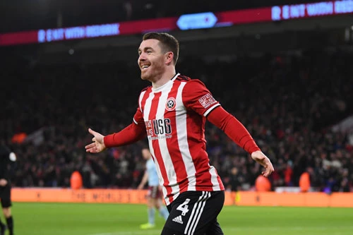 Tiền vệ phải: John Fleck (Sheffield United).