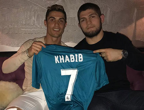 Ronaldo được ông bạn võ sĩ cho lời khuyên đặc biệt