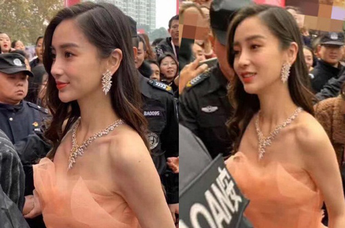 Bất chấp thời tiết cắt da cắt thịt, Angela Baby vẫn quyết diện đầm hở bạo lộ ngực gầy đến xót xa