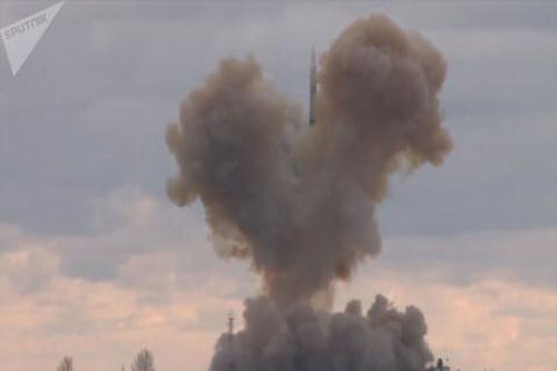 Bộ trưởng Esper nhận kém Nga sau khi lộ điểm yếu