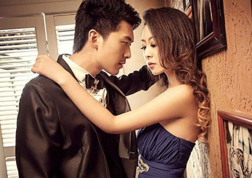 Sự thật cay đắng phía sau đơn thuốc của người chồng trẻ