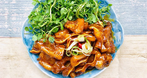 Luộc mãi cũng chán, tai heo đem chế biến theo cách này ngon khó cưỡng