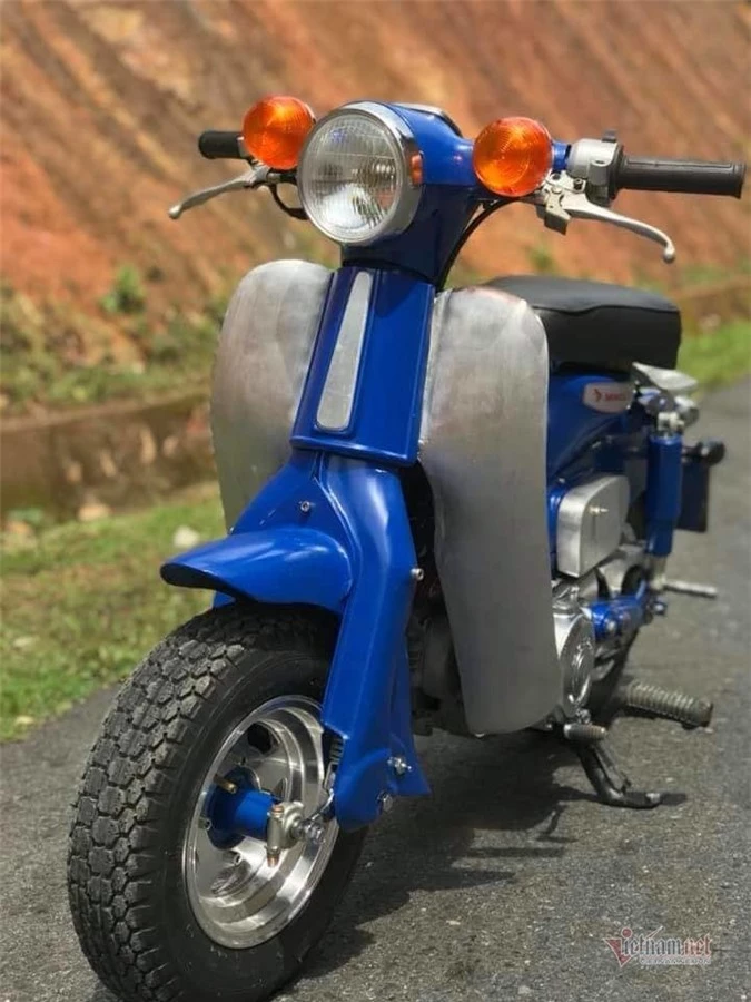 Honda Super Cub 50 đời 1978 độ phong cách mini của dân chơi Bình Thuận