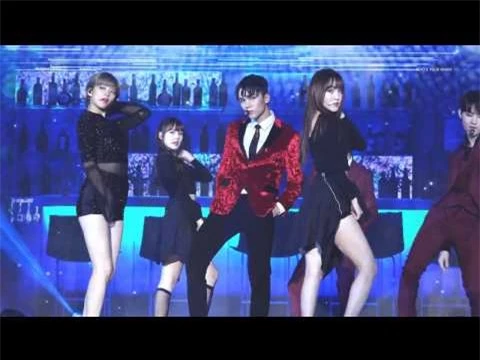 Những màn kết hợp giữa nam nữ idol Kpop “có một không hai” khiến fan “ôm tim” vì quá tình tứ ở các sân khấu cuối năm