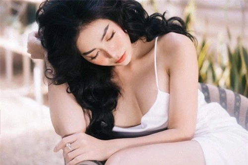 Vẻ đẹp nóng bỏng của diễn viên Thanh Hương từ chối "lời gạ gẫm" nghìn đô - Ảnh 4