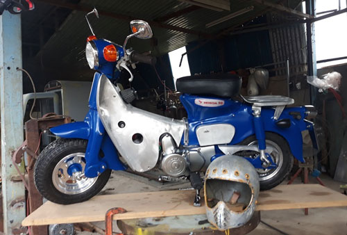 Honda Super Cub 50 đời 1978 độ phong cách mini của dân chơi Bình Thuận