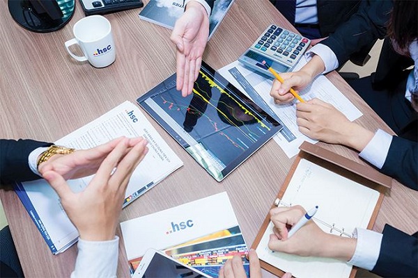 Điều kiện chào bán thêm cổ phiếu ra công chúng của công ty đại chúng