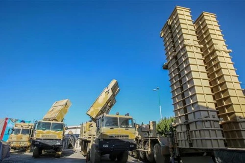 Hệ thống tên lửa phòng không Bavar 373 của Iran. Ảnh: South Front.