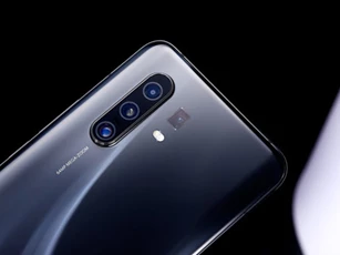 Cận cảnh smartphone 5G, cấu hình ‘khủng’, pin 4.350 mAh, 4 camera sau, giá hơn 13 triệu