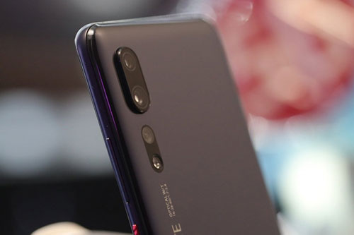 Smartphone chip S865, RAM 12 GB, pin 4.000 mAh