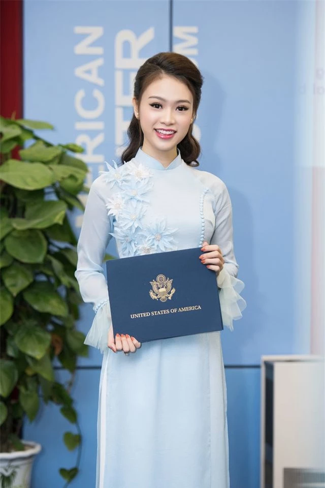Mỹ nhân học vấn “khủng” nhất Hoa hậu Việt Nam 2016 làm Đại sứ Hoà bình - 1