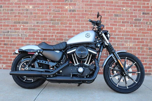 Harley-Davidson Iron 883.
