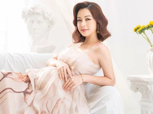 Mẹ chồng quyền lực làm điều đặc biệt cho Jennifer Phạm khi sinh con thứ 4