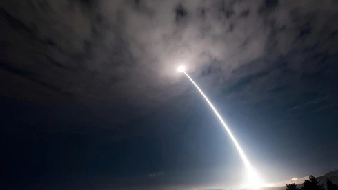 Mỹ thử nghiệm tên lửa đạn đạo phóng từ mặt đất có tầm bắn hơn 500 km. (Ảnh: Không quân Mỹ)