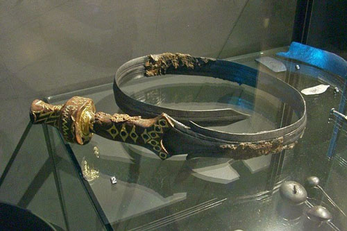 Khám phá vũ khí "kiếm lai roi" hủy diệt khủng khiếp của Ấn Độ