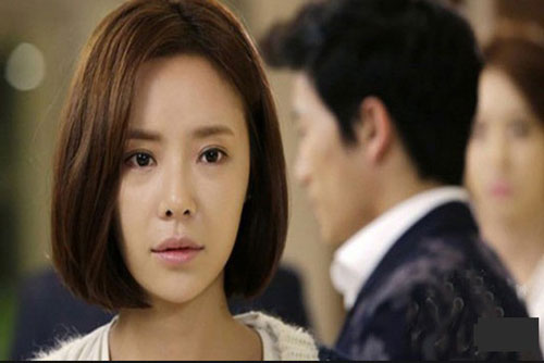 Khổ vì sống chung với mẹ chồng vụng