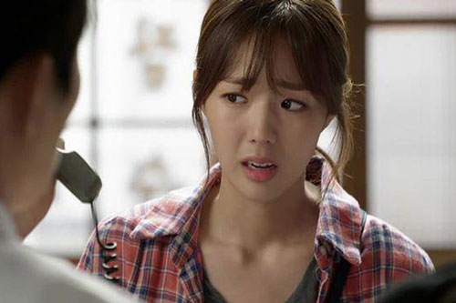 Lấy số lạ thử rủ bạn trai đi khách sạn, tôi quỵ ngã biết sự thật