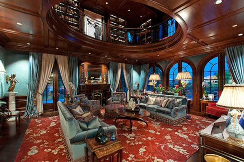 Khối tài sản khổng lồ tại Canada của nông dân nuôi vịt gốc Trung Quốc