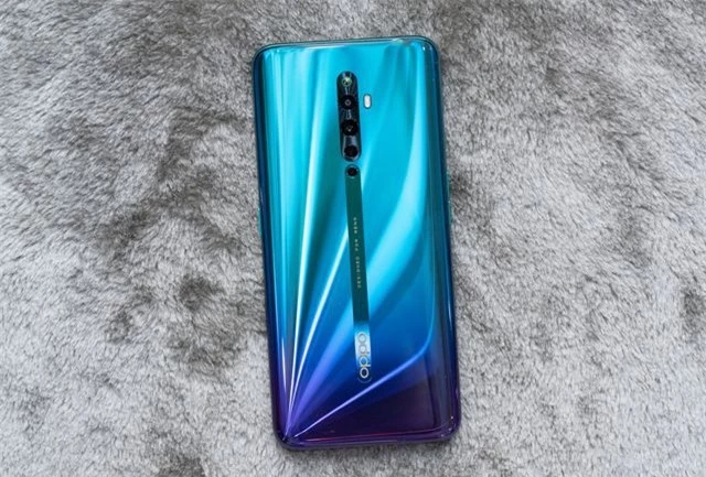 Những mẫu smartphone cận cao cấp đáng chú ý năm 2019 - Ảnh 5.