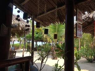 Ở chung phòng với sếp nữ, tôi đã làm điều hối hận