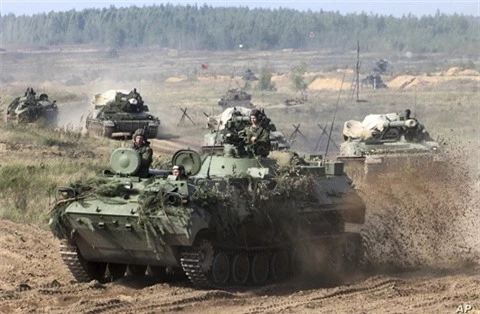 Belarus dinh tap tran cung NATO sat bien gioi Nga