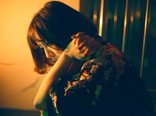 Chồng không cho vợ về ngoại ăn tết dù ba mẹ chồng đã đồng ý