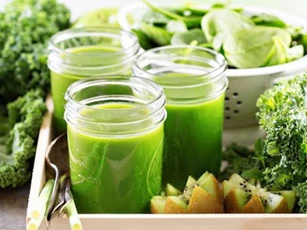 Uống nước ép cải xoăn là phương pháp mới giúp điều trị tiểu đường loại 2 cực tốt