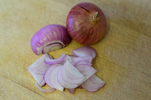 Khi bị ốm, bạn cần kiêng ăn những thực phẩm nào?