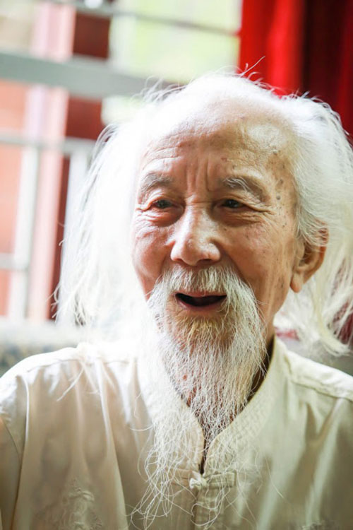 Chân dung nghệ sĩ đóng vai chết nhiều hơn vai sống, khán giả còn hỏi thằng "tưởng ông khuất núi rồi cơ mà?"