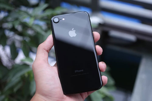 Cuối năm, iPhone 7 cũ giảm giá cực mạnh